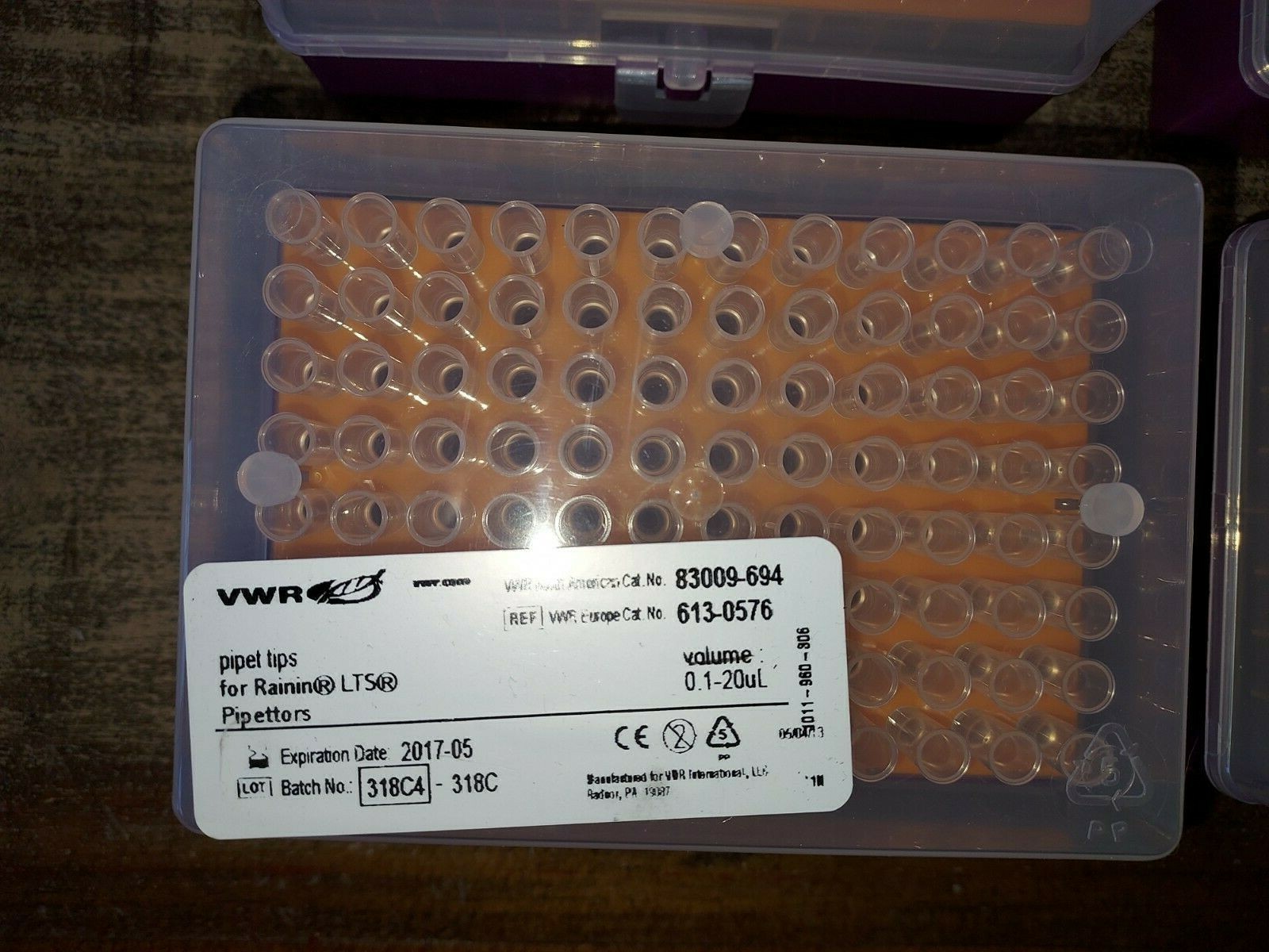VWR 0.1-20µl NON-STERILE HINGED RACK PIPET TIPS (Lot of 3) (288 tips) 83009-694