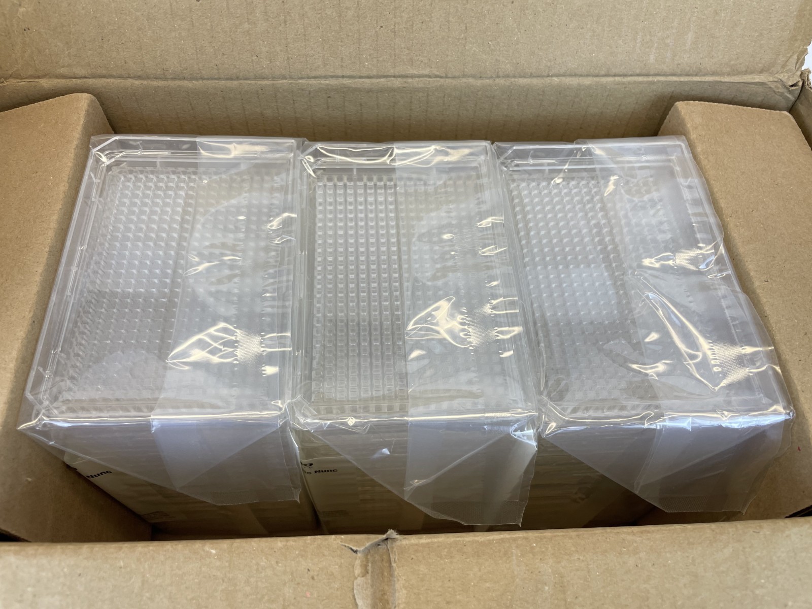 Thermo Nunc 120μL 384 TC Well Plate Clear with Lid Sterile PS 30cs 164688