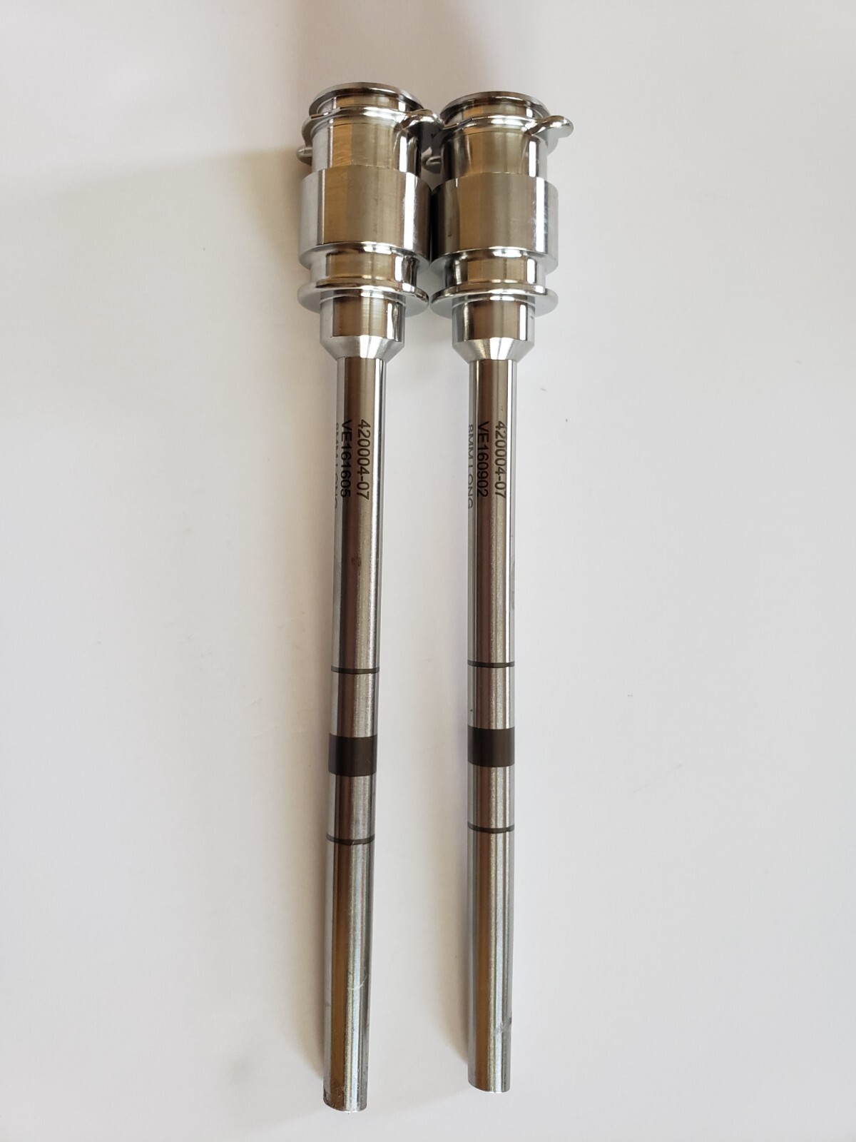 Lot Of 2 Da Vinci Cannula 8mm long Instrument 420004-07