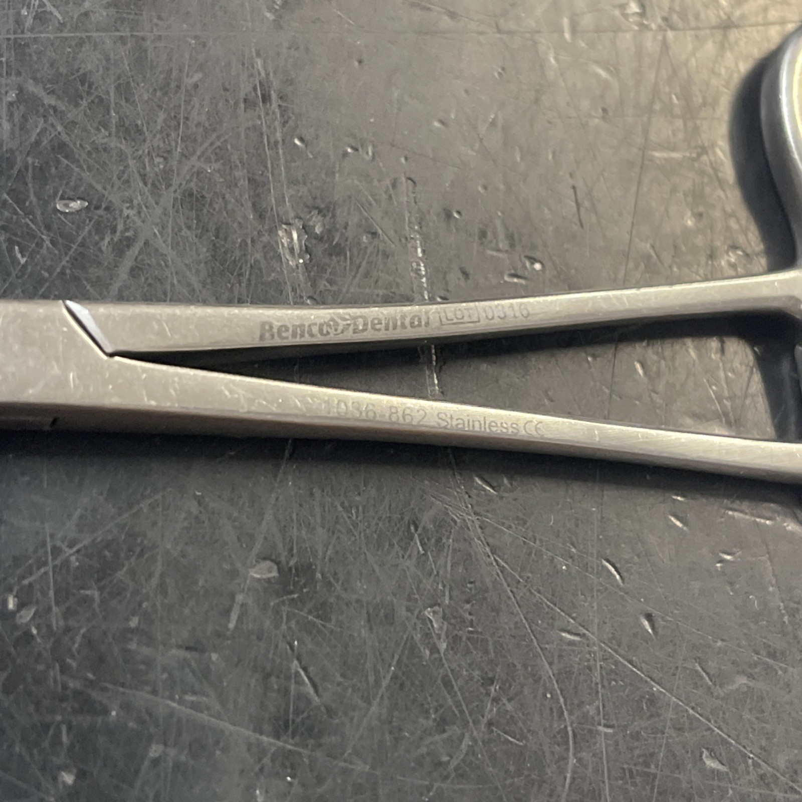 Benco 1036-862 Curved Hemostats Scissor
