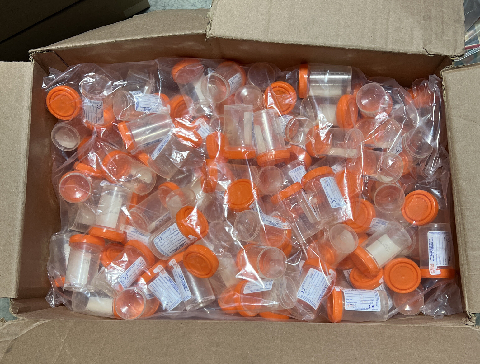 Starplex Scientific LeakBuster Specimen Containers Sterile 90 ML 3 OZ Box Of 400