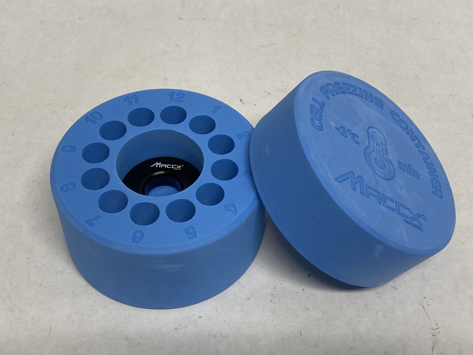 Used MACCX Cryogenic Cell Freezing Vial Container w/Core 12-Place 2mL CFC012-001