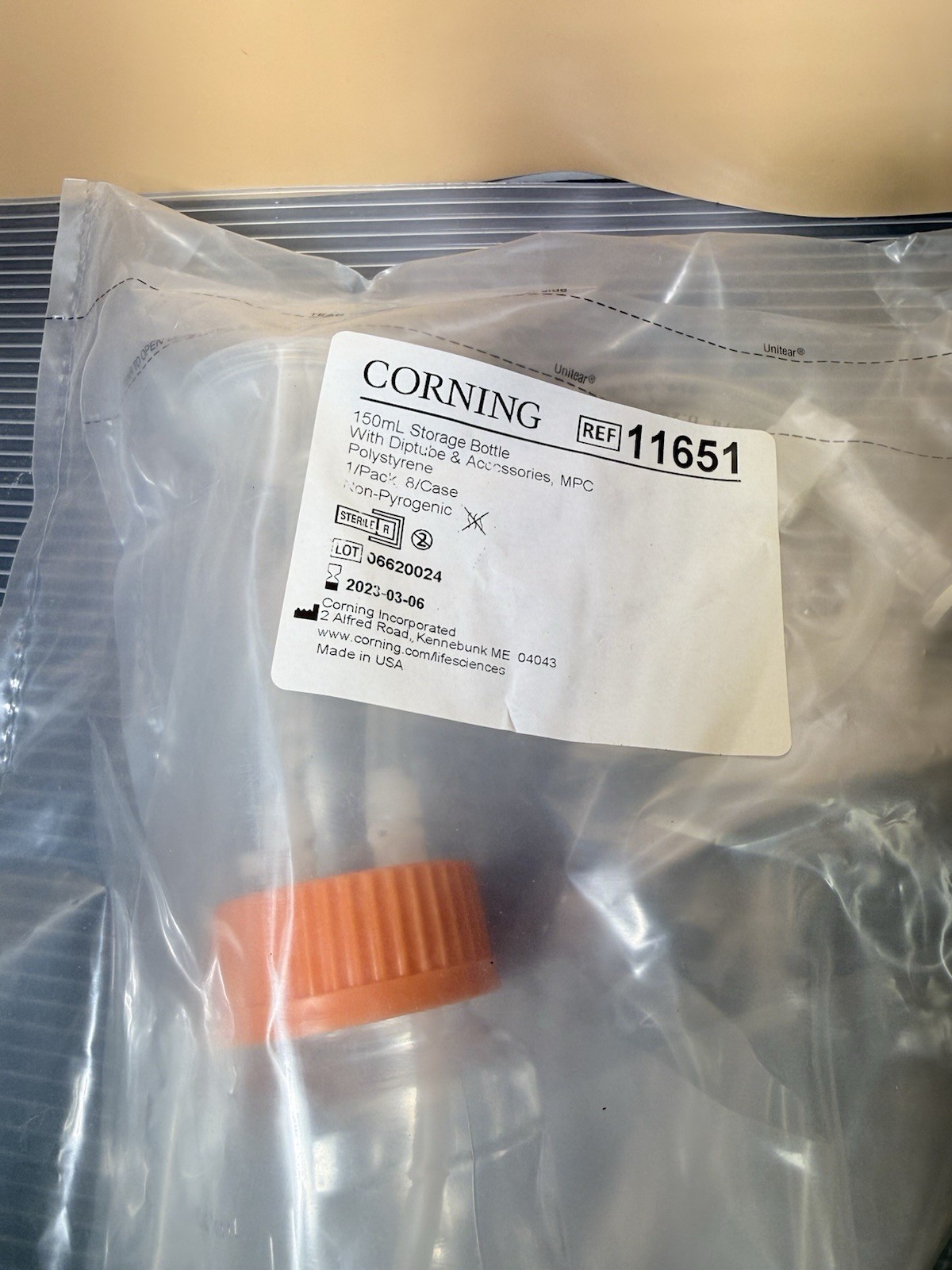 1 Corning 11651 150 mL Easy Grip Polystyrene Storage Bottles diptube Midisar BV