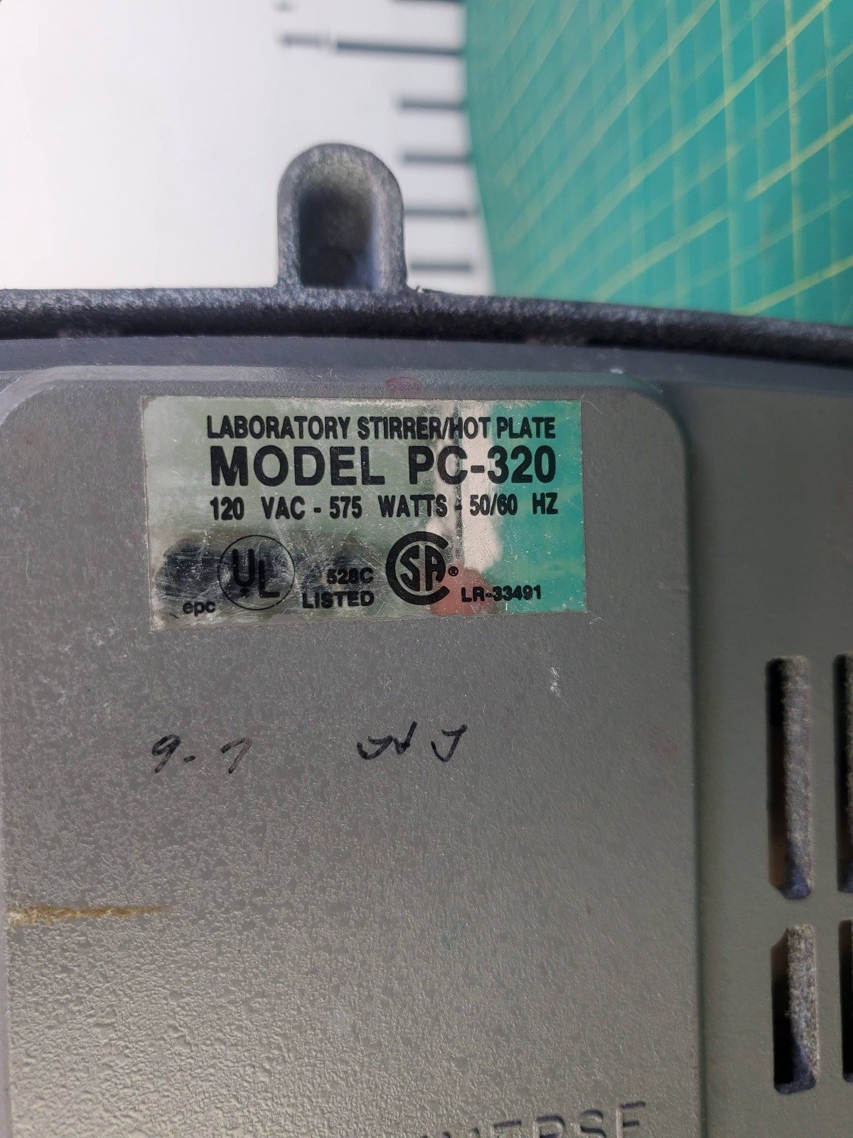 Corning PC-320 Hot Plate Magnetic Stirrer 6 x 7.5″ “No Tariffs”