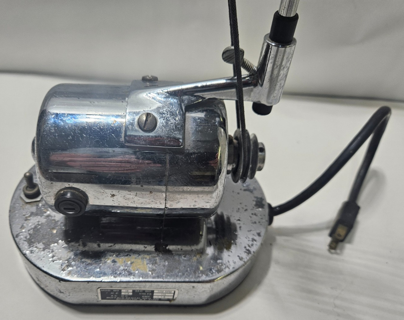 Vintage Emesco MODEL #18 Dental Hand Drill Motor 1/8H.P. -110 v