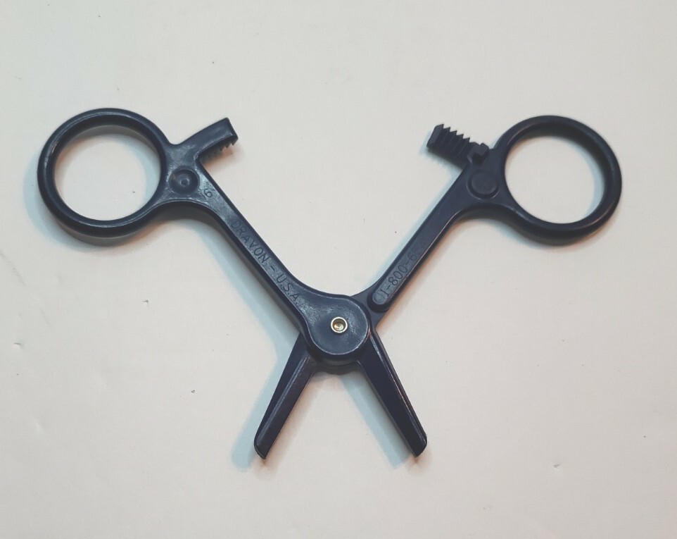 Navy Blue Dravon Plastic Occluding Tube Clamp (Hemostat)