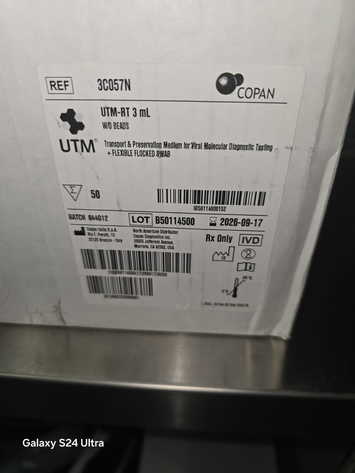 Copan UTM-RT 3 mL Viral Transport Medium Tube w/ Flocked Swab REF 3C057N