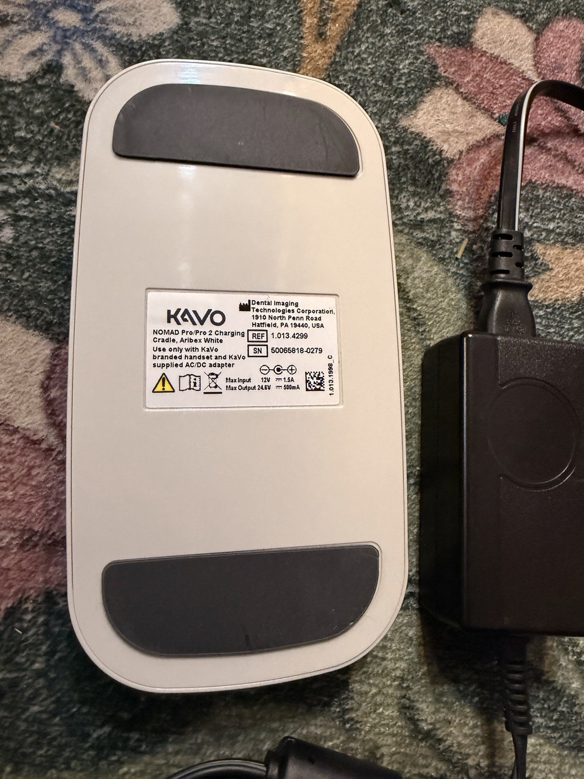 KAVO NOMAD Pro 2 Portable Battery Charging Cradle With AC adapter White