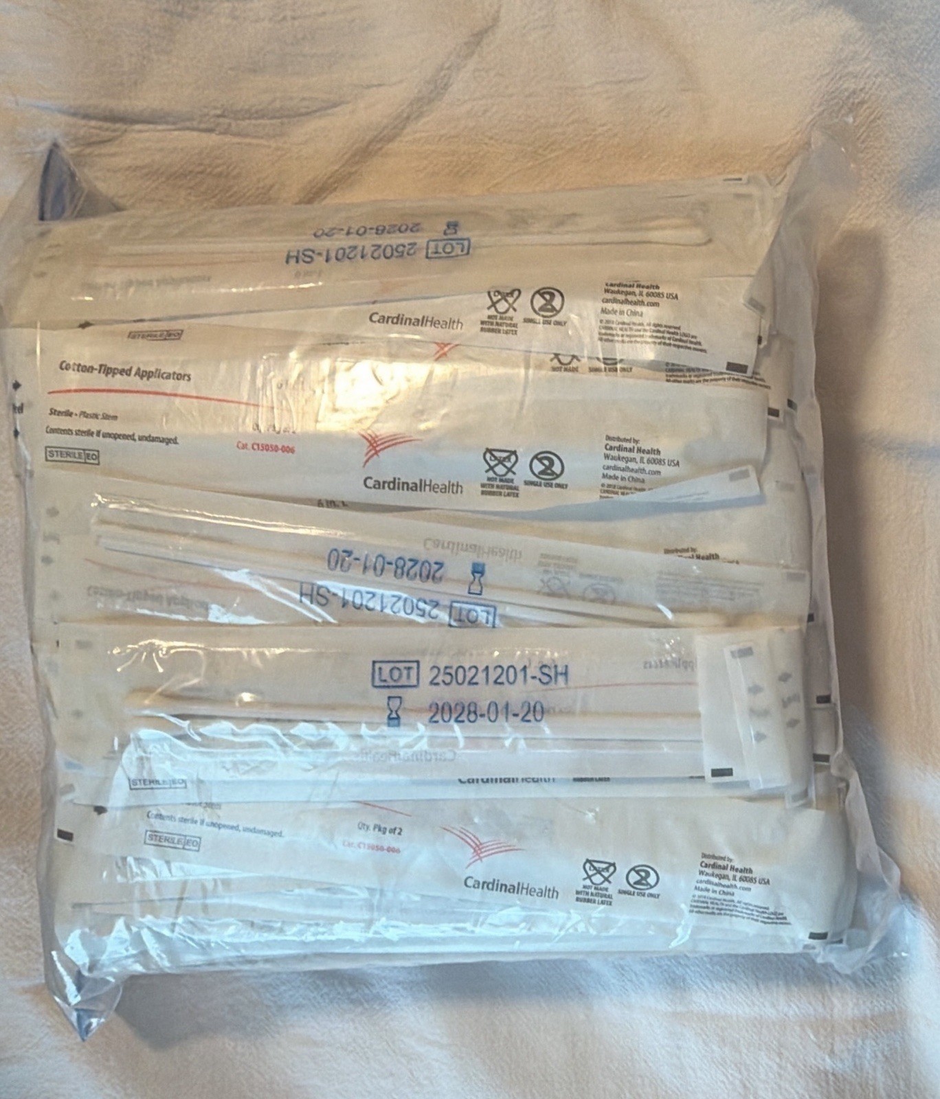Cardinal Health Sterile Cotton Tipped Applicators 6” 300 Packs 600 Swabs 1-2028