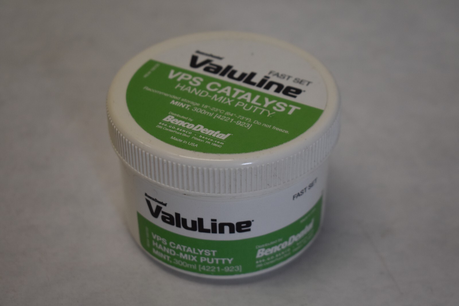ValuLine VPS Catalyst Handmix Putty Mint 300ml 4221-923 Benco Dental Made in USA