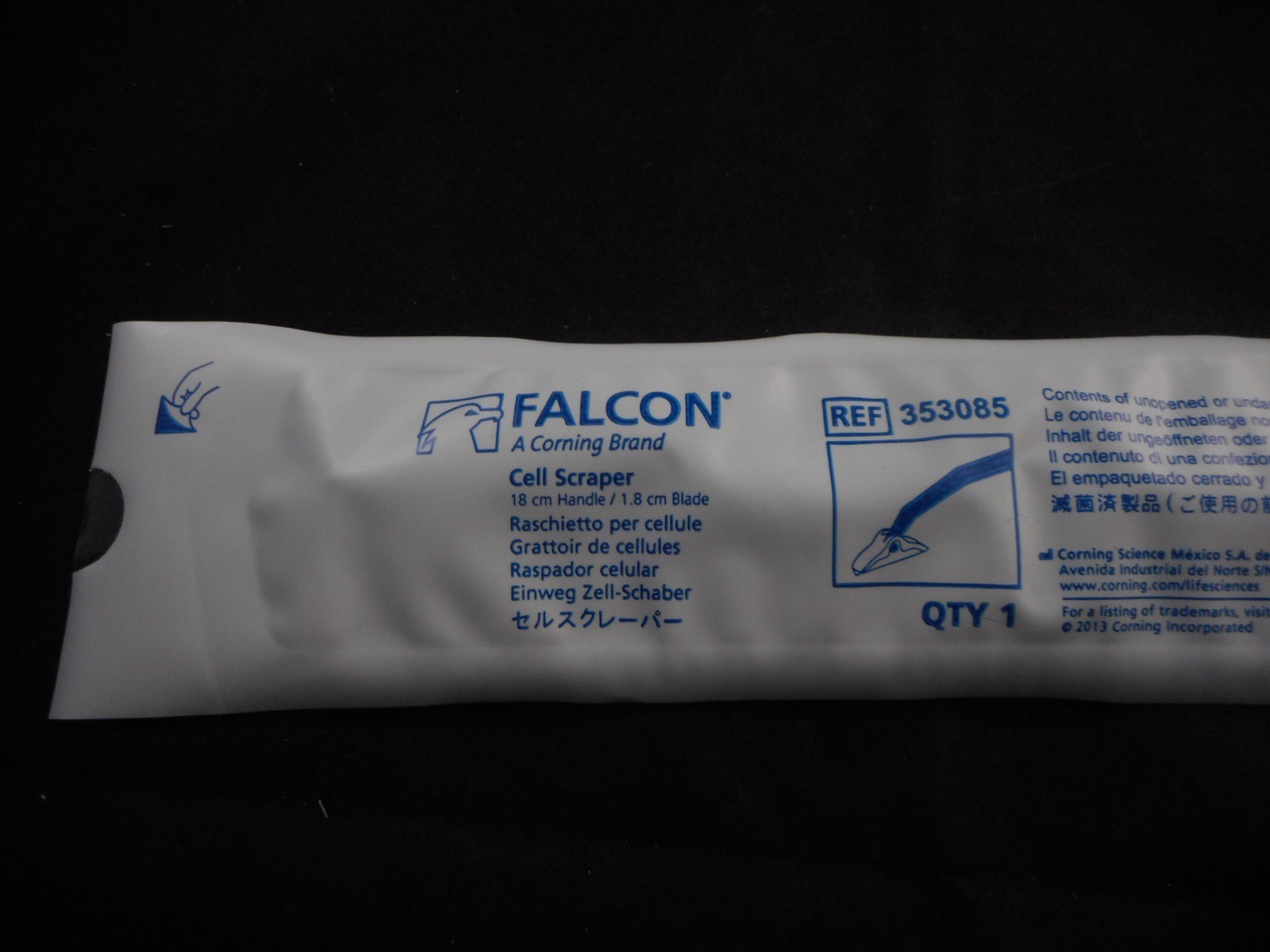 FALCON Plastic 18cm Cell Scraper for Large Flasks with 1.8cm Blade 5/PACK 353085