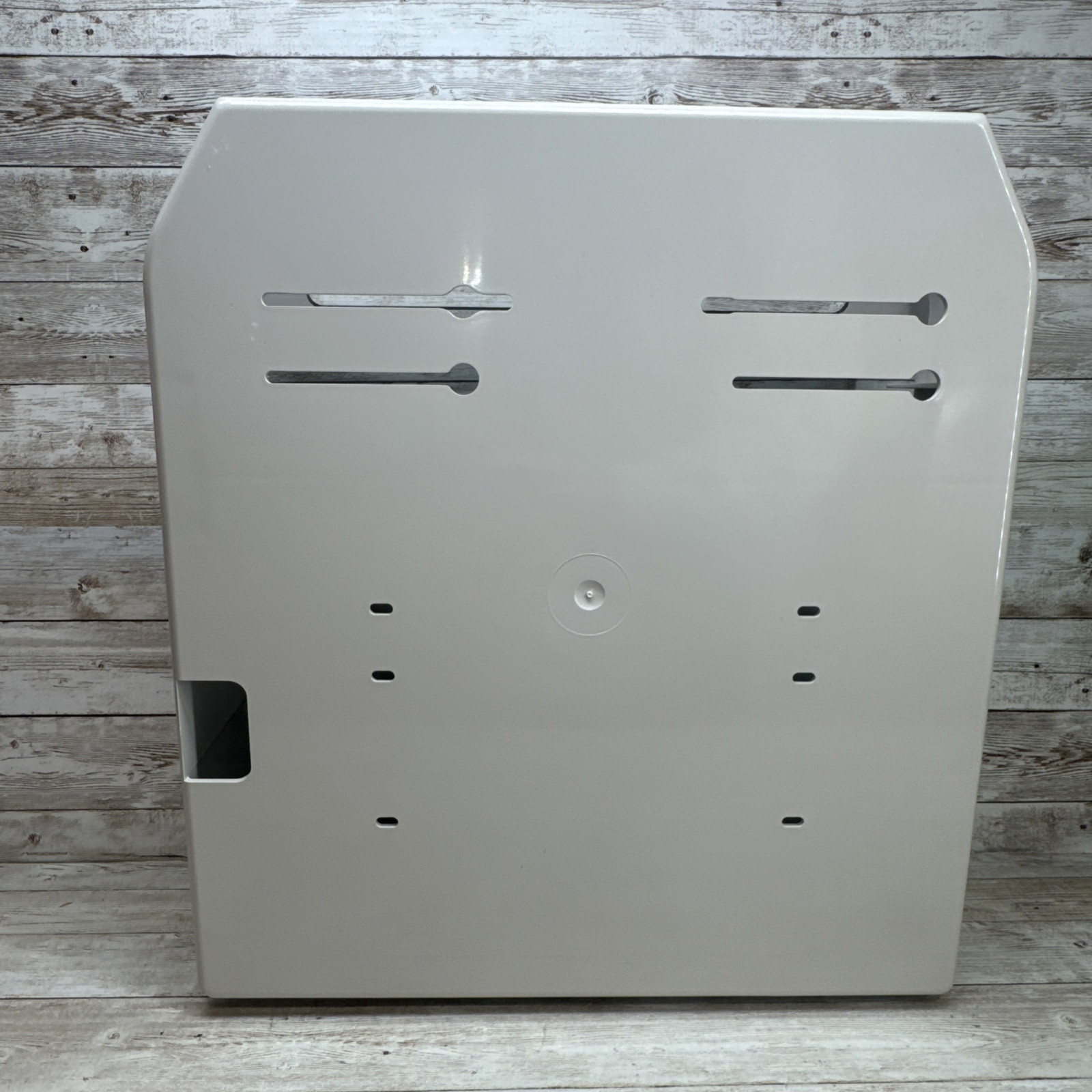 Cardinal Health Monoject Wall Cabinet Safety In-Room Container 2 & 3 Gallon