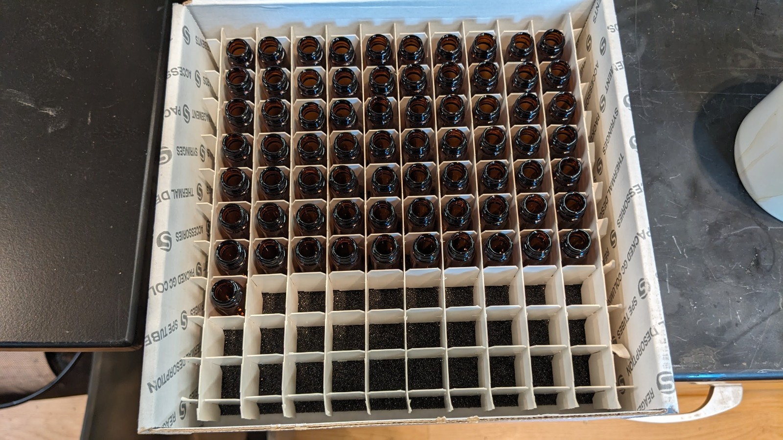 171 Supelco 4mL Amber Glass Vials + PTFE Lined Caps 27115-U / 27141 Lab GC HPLC