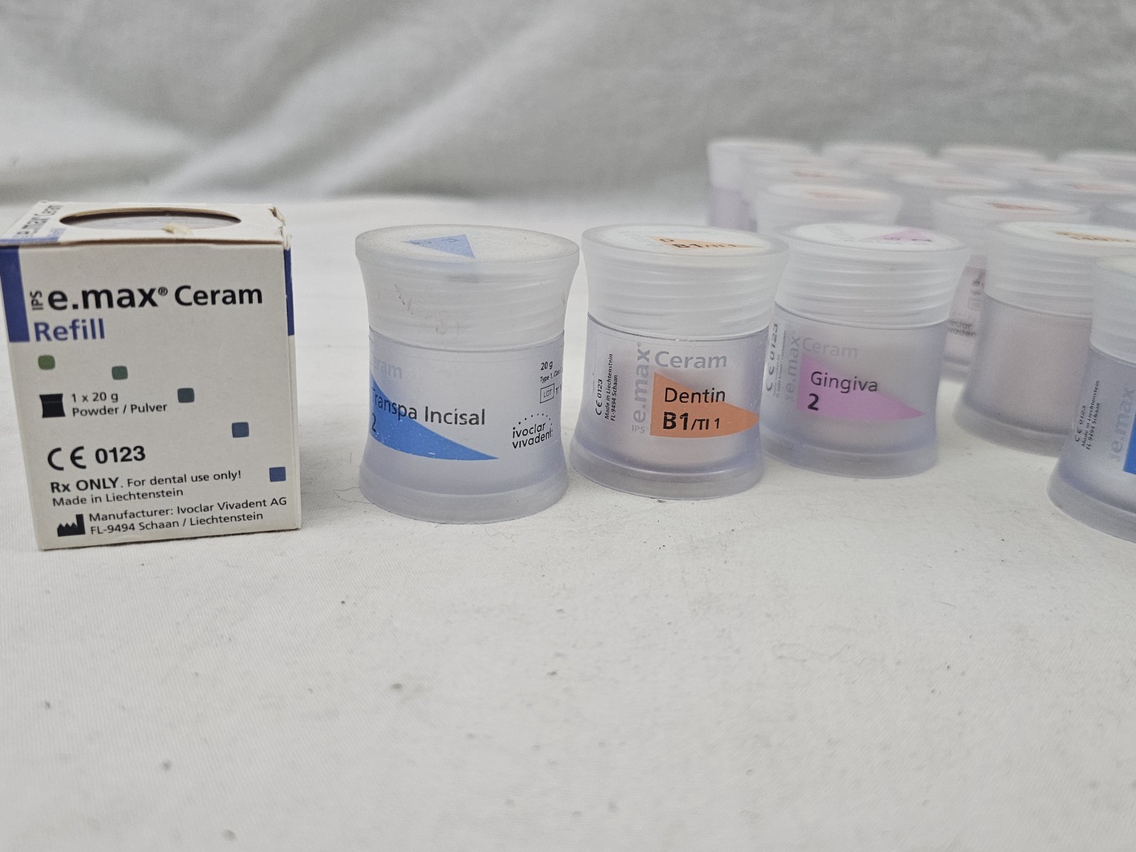 LOT 31 IVOCLAR VIVADENT IPS E.MAX CERAM OPEN MOSTLY FULL BOTTLES DIFFERNT SHADES