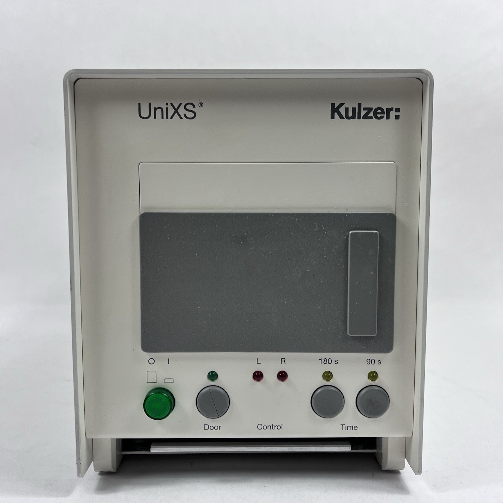 Heraeus Kulzer Unixs Light Curing Polymerization Dental Implant Working