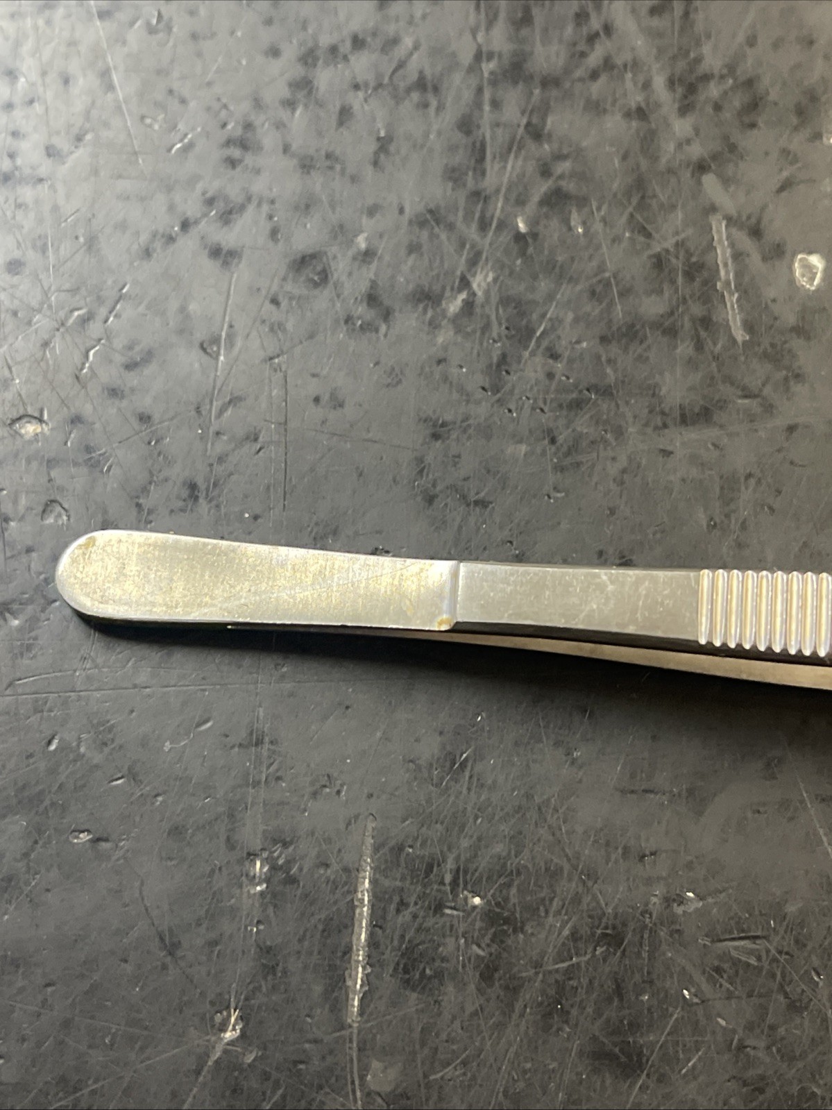 Henry Schein Tweezers Serrated Edge HS 100-3313