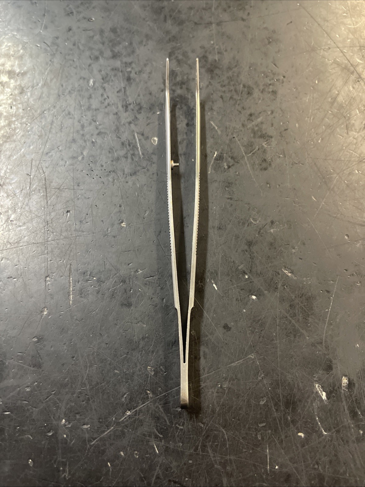 Henry Schein Tweezers Serrated Edge HS 100-3313