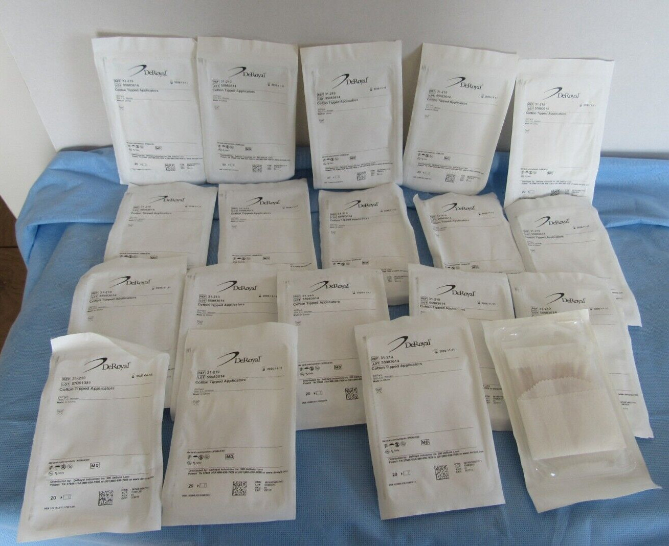 Lot of 380 DeRoyal 31-219 Wooden Cotton Tipped 3″ Applicators 19 Pkg EX: 11/2026