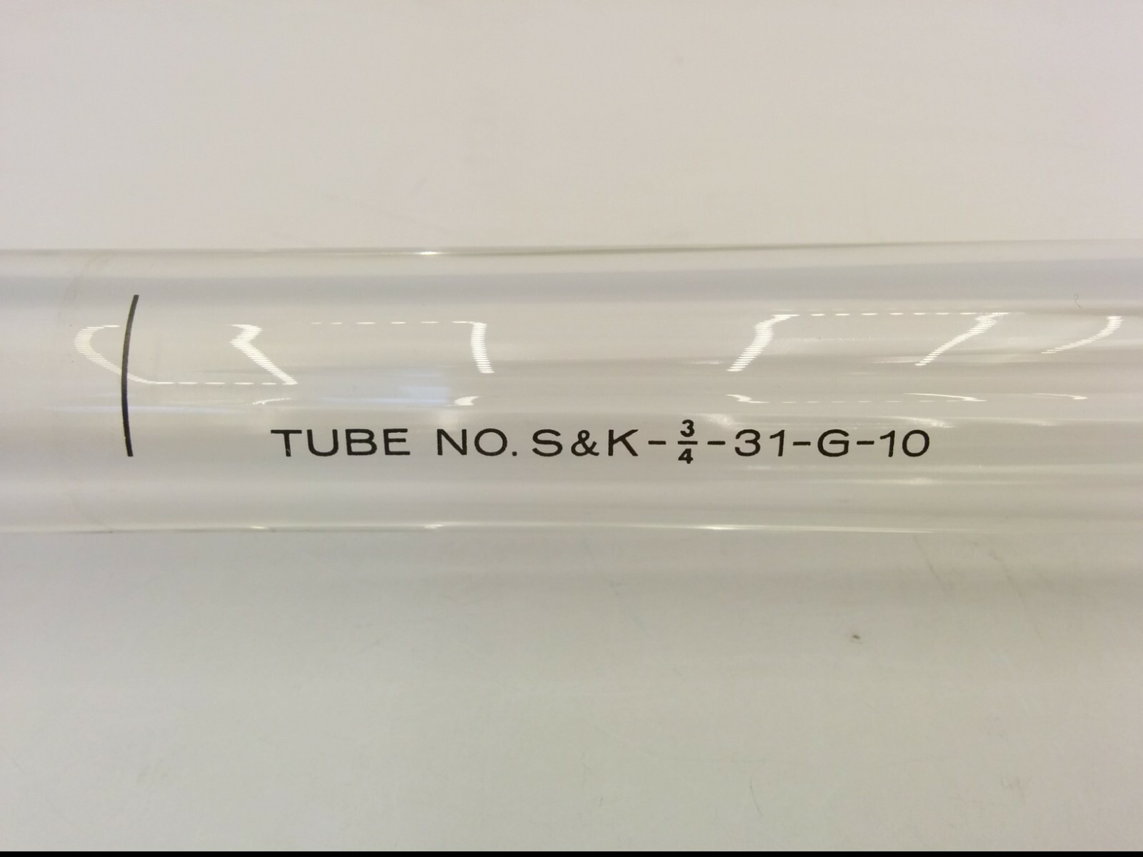 SK ROTAMETER S&K-3/4-31-G-10 GLASS TUBE, 15-3/8″ LONG, 2″ DIAMETER ENDS, NNB