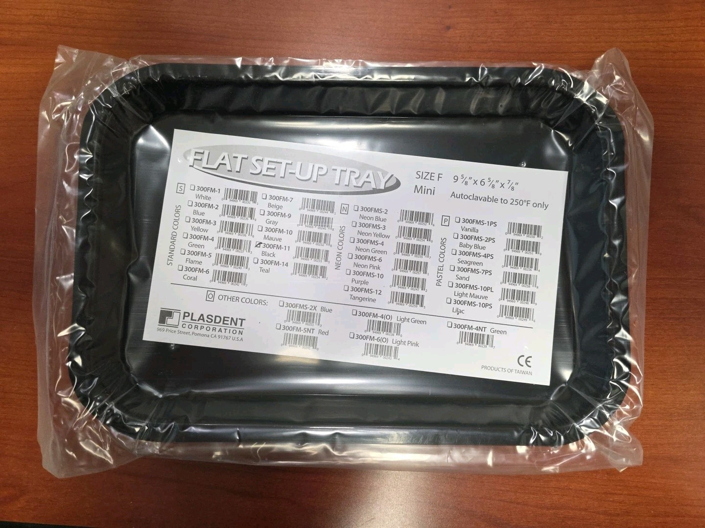 Plasdent Flat Mini Set-Up Tray 9-5/8″ X 6-5/8 X 7/8 Black