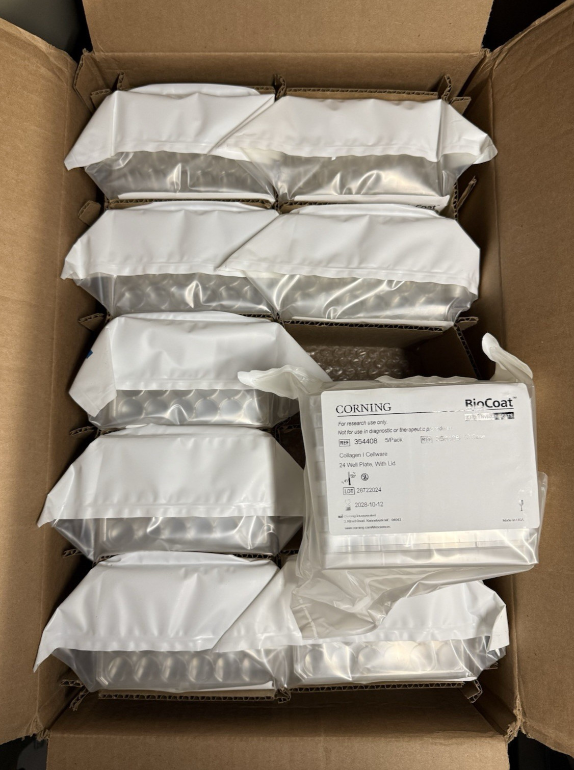 Corning BioCoat 356408 24 Well Plate w/Lid, 5 Per Pack/9 Packs, Exp. 2028-10-12