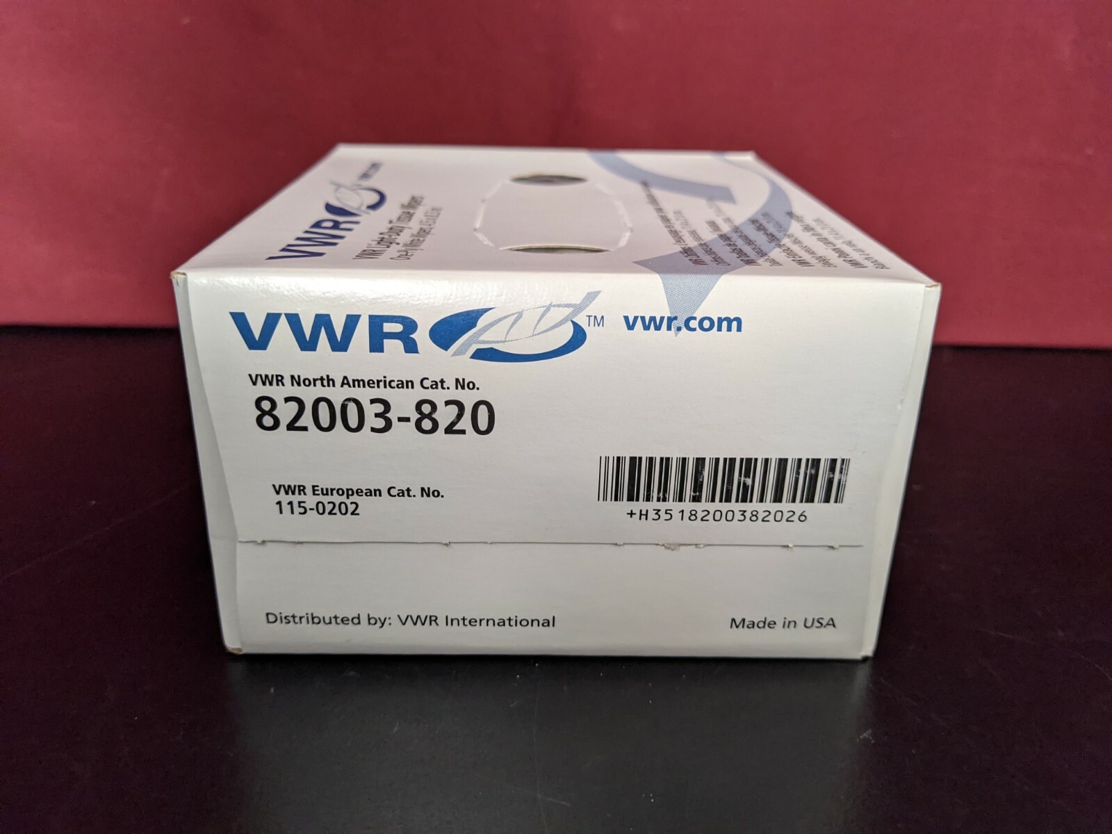 VWR 82003-820 Light-Duty Tissue Wipes / (1) Box with QTY 280 Wipes