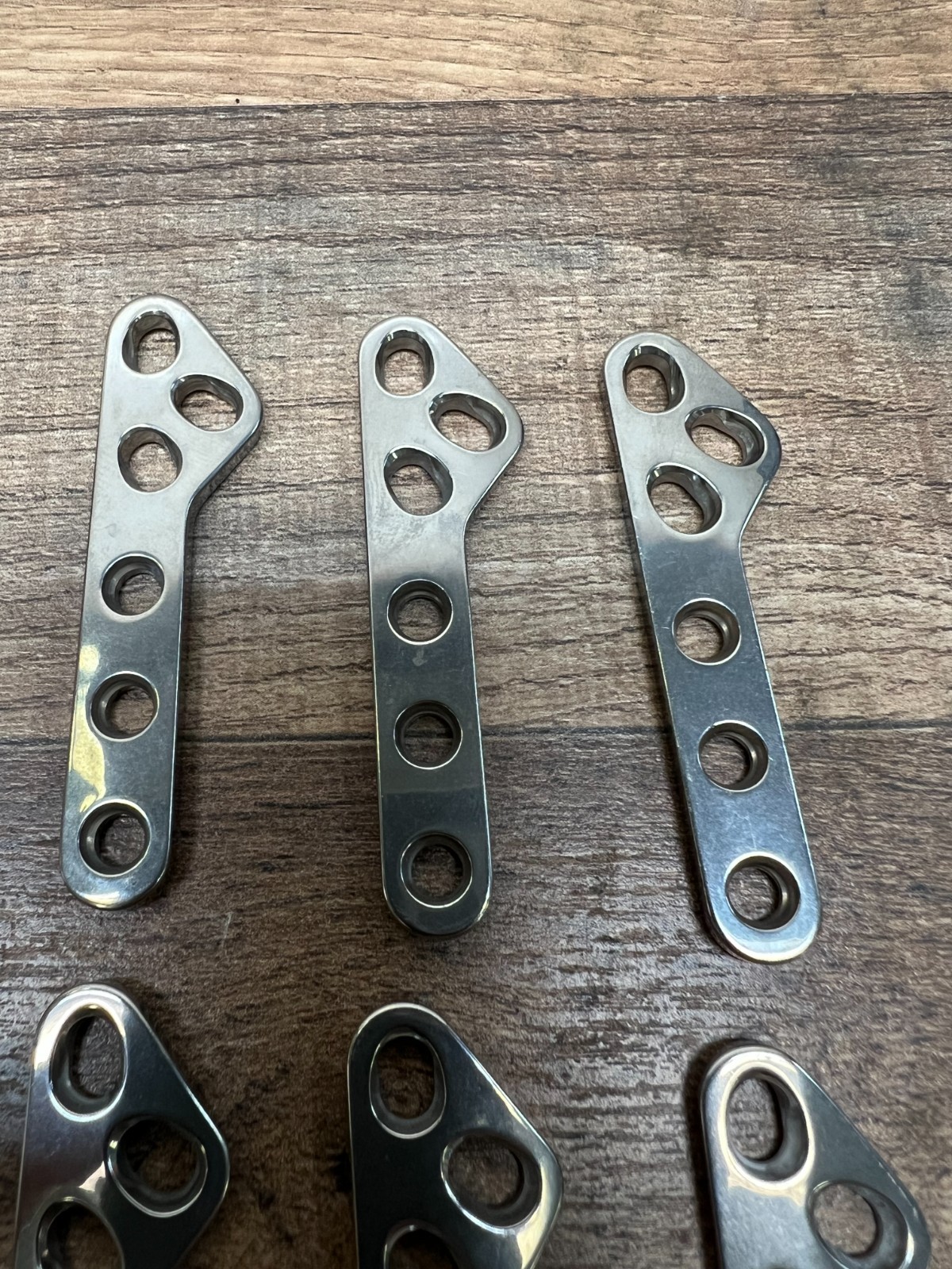 Lot of 9 Sklar Veterinary TPLO Bone Plates, Left Side Only, 2-1/2″ x 5/8″