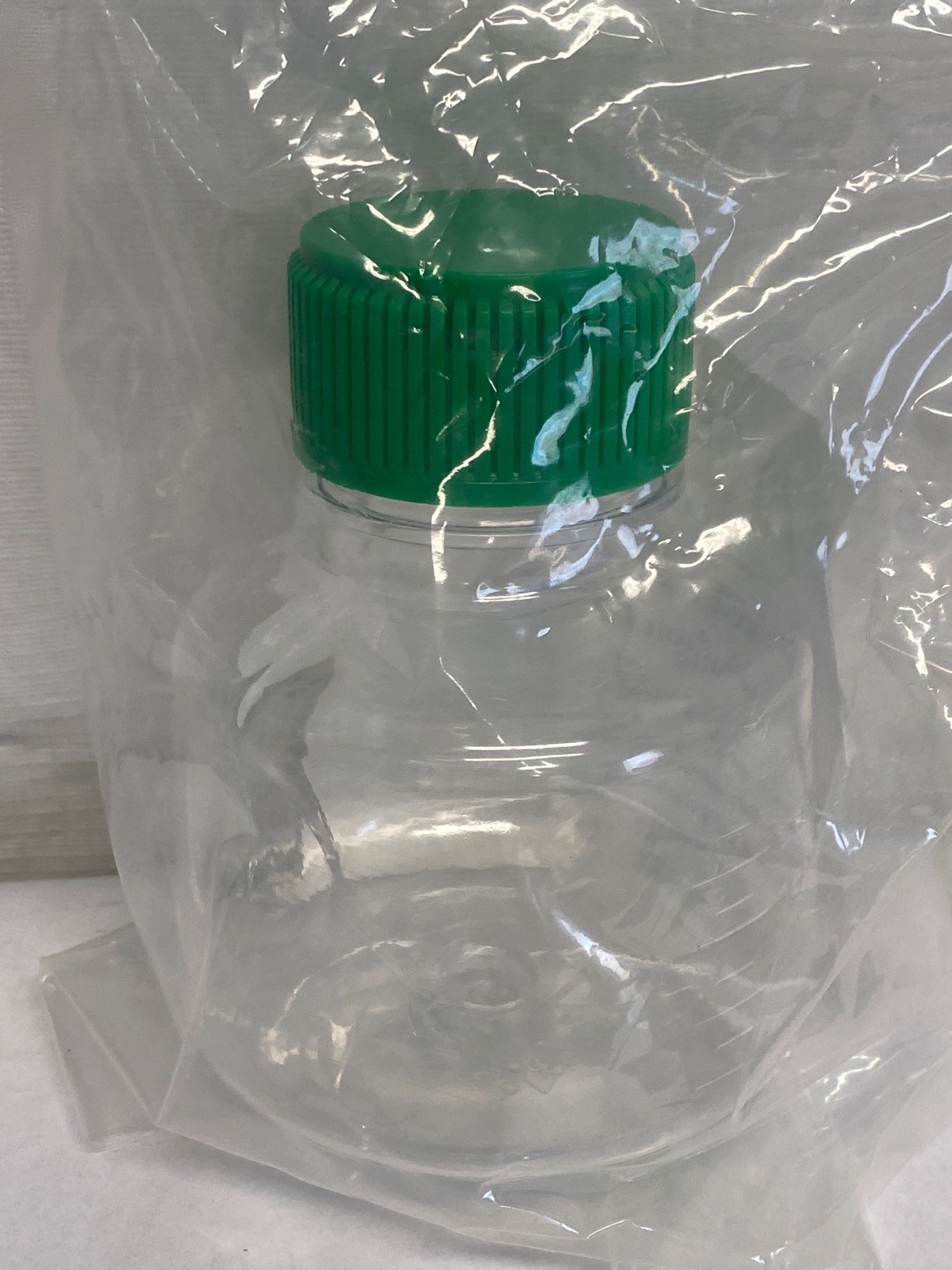 CELLTREAT 250mL Polystyrene Graduated Solution Bottle 229782
