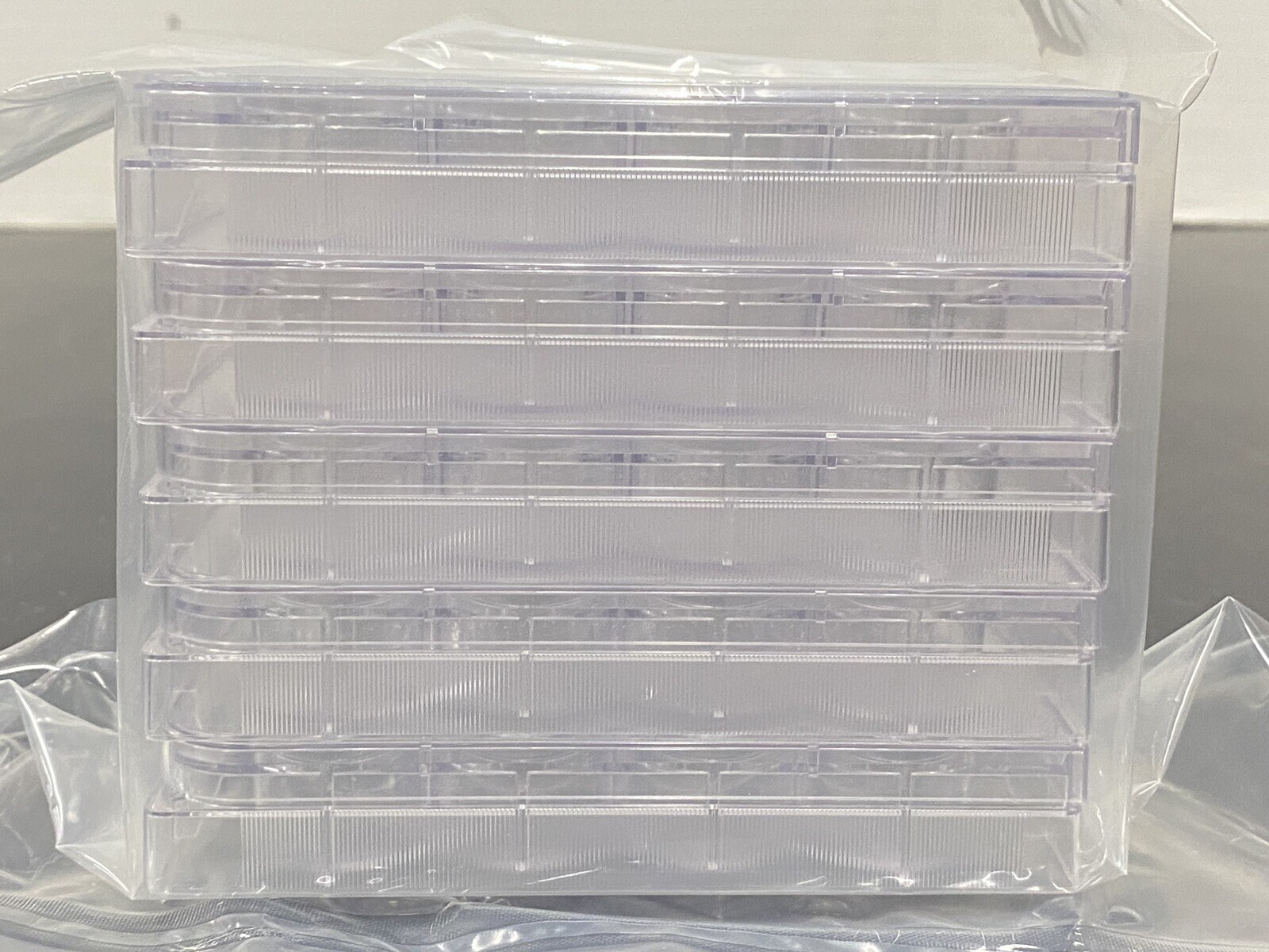 new Costar REF# 3737 – 12-Wells Clear Polystyrene Micro Plates, STERILE, 5/PK