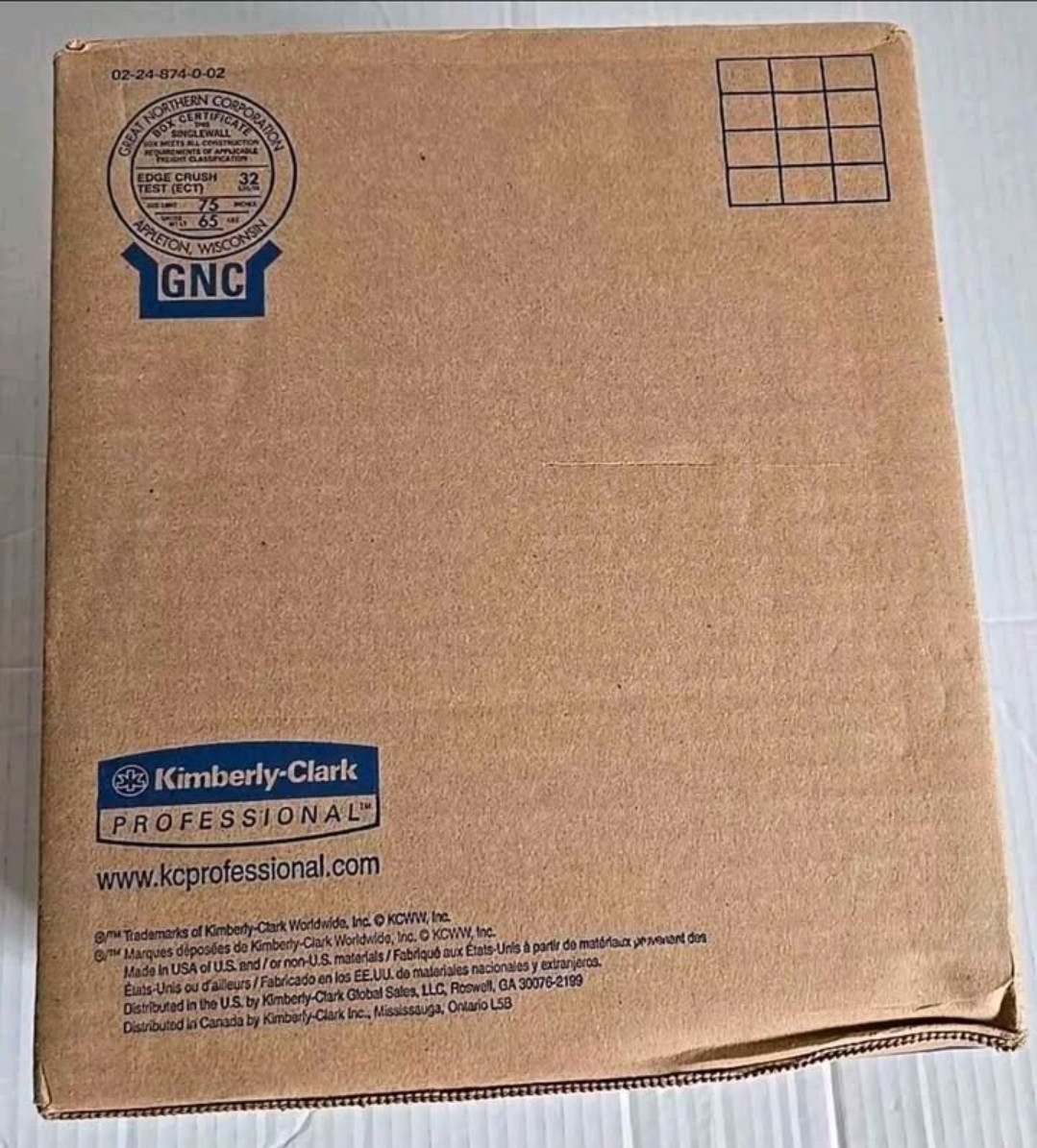 Scott Compact Scottfold Hand Towel Dispenser (10.75 x 9 × 4.5 in)