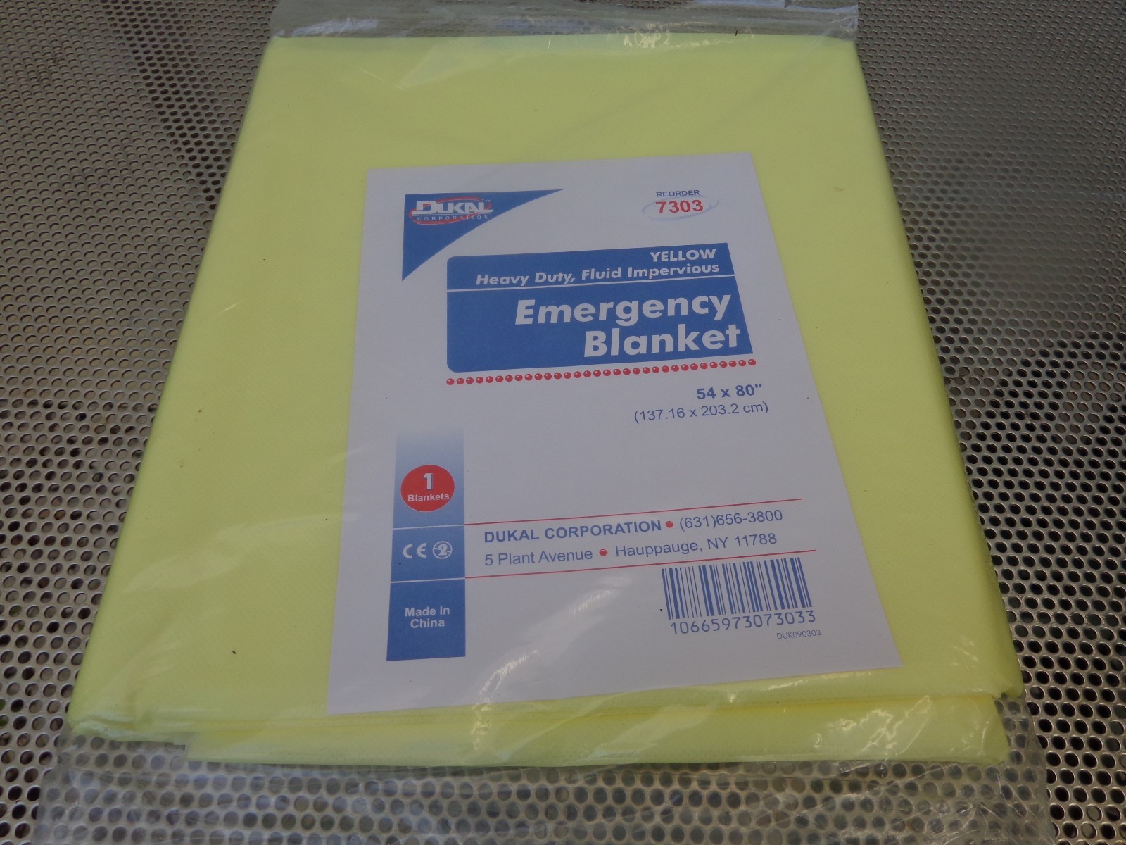 5-pack NEW Dukal Heavy Duty Yellow Emergency Blanket Fluid Impervious 7303