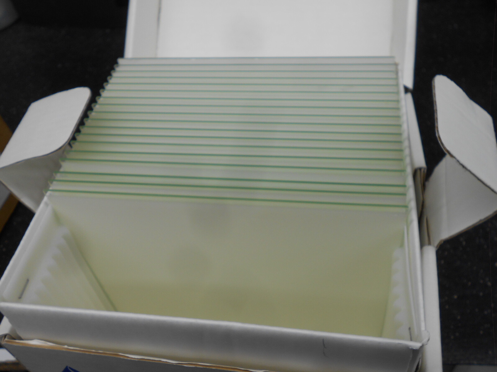 BOX OF 18 ANALTECH 02011 20x20cm 250 MICRONS SILICA GEL GF UNIPLATE