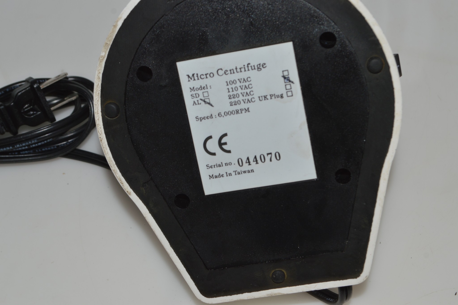 DAIGGER MICRO CENTRIFUGE MODEL AL 110 VAC (IET35)