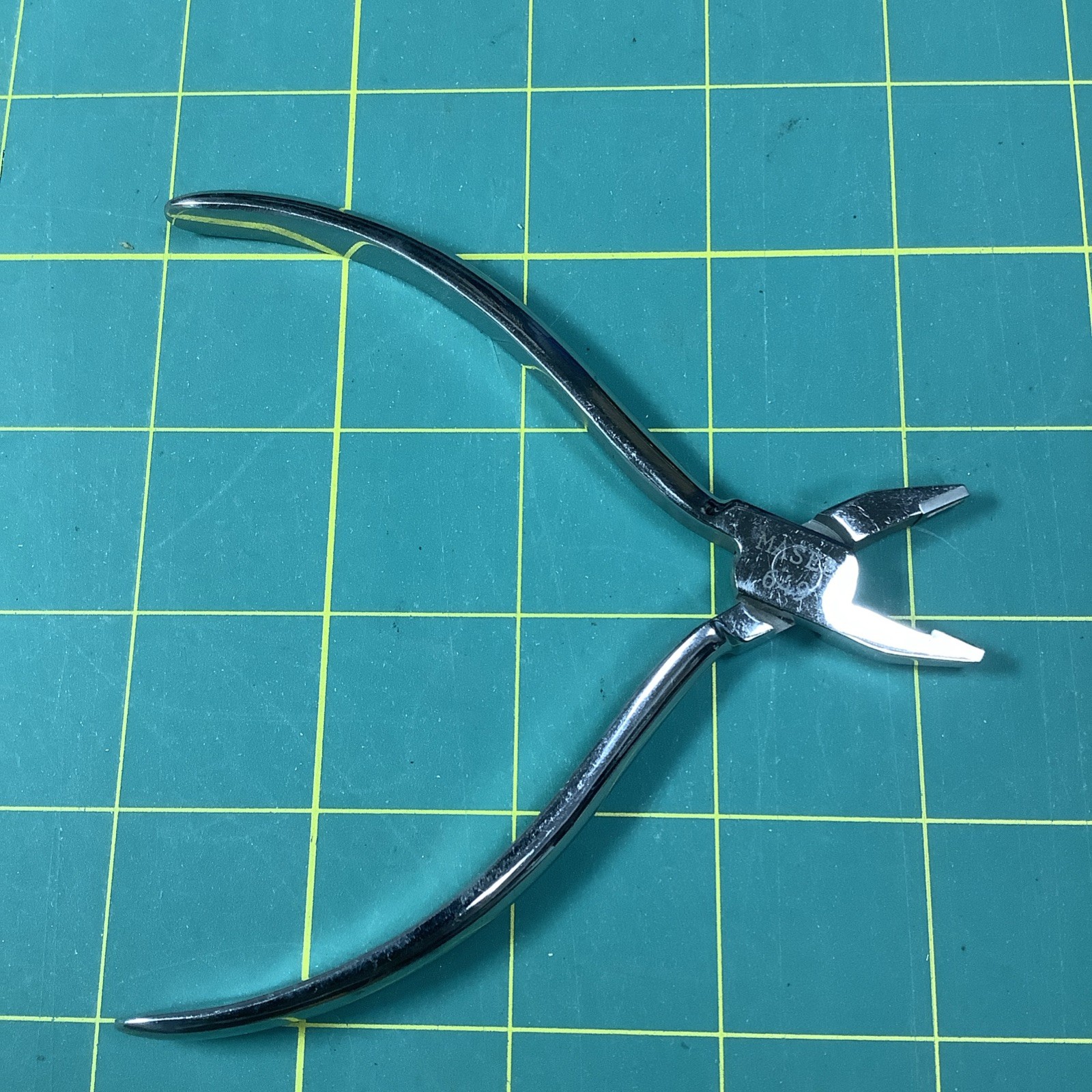Masel 649 Extraoral “V” Notch Stop Plier For NiTi Wires Dental Pliers