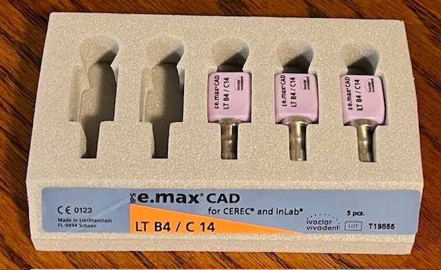 IPS e.max Cad LT B4 C14, 3 blocks for CEREC and inLab